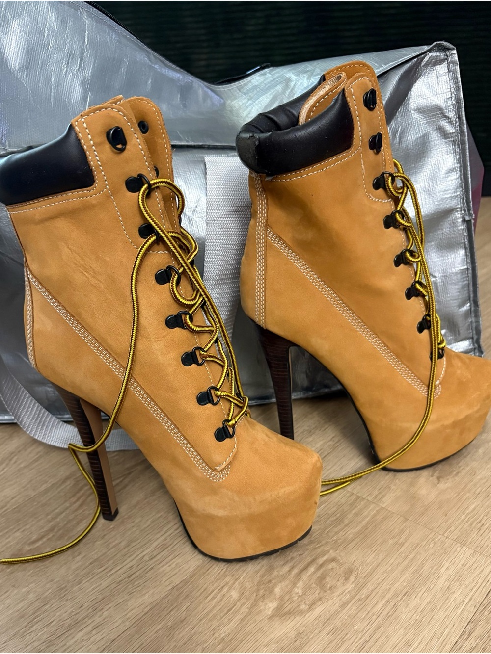 ZIGI girl Z-JO Tan Lace Up Platform Stiletto Ankle Boots Size 8.5